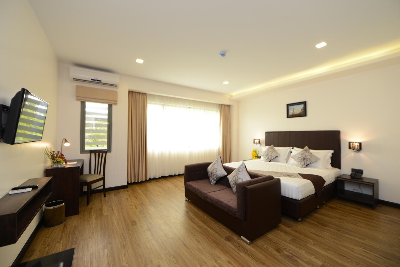 Hotel Lexus Yangon Exteriör bild